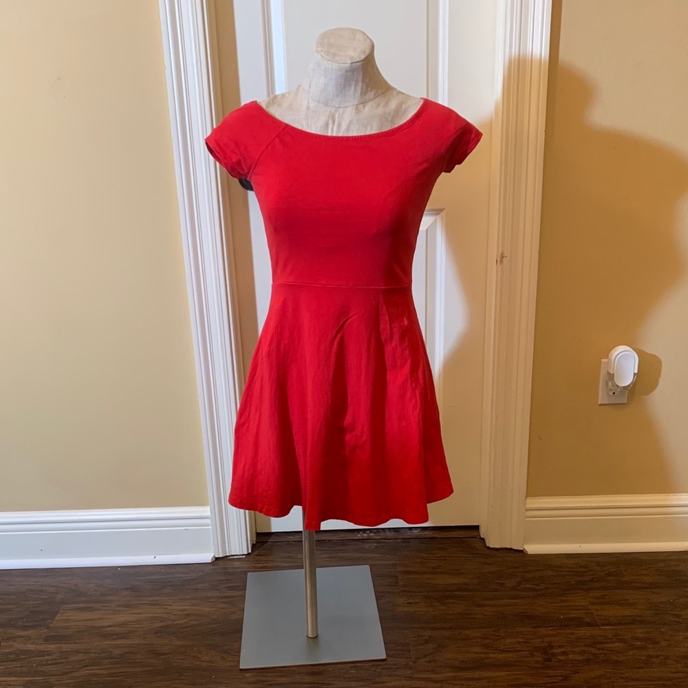 🎄3/$25❄️ Forever 21 Fit and Flare Skater Dress